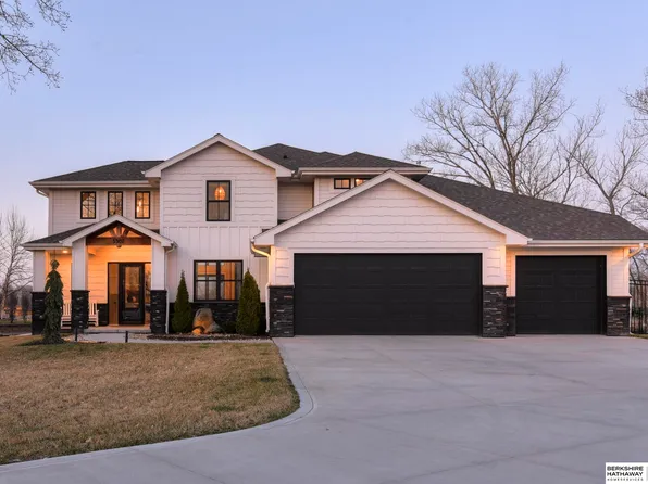 5307 N 281st Cir, Valley, NE 68064
