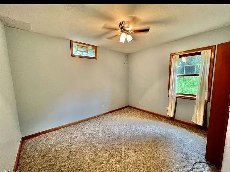 2919 Cliftmont Ave NE — Photo 28