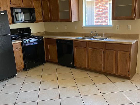 4th image of 12953 Beto Portugal Ln