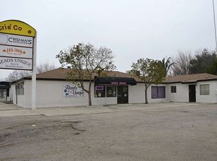 308 Roberts Ln, Bakersfield, CA 93308