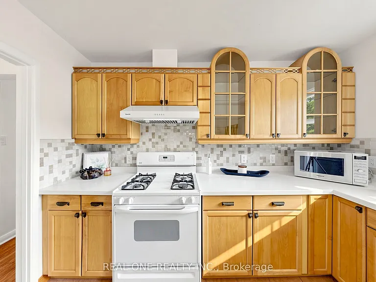 49 Bayview Pkwy — Photo 20