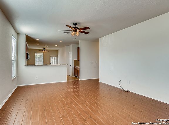 5th image of 3303 Sabine Way