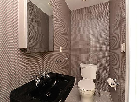 5th image of 6 Nob Hill Dr #6