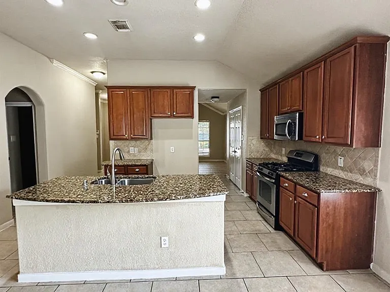 19523 Country Mountain Ct — Photo 11