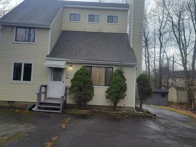 1905 Horseshoe Bnd, Tobyhanna, PA, 18466