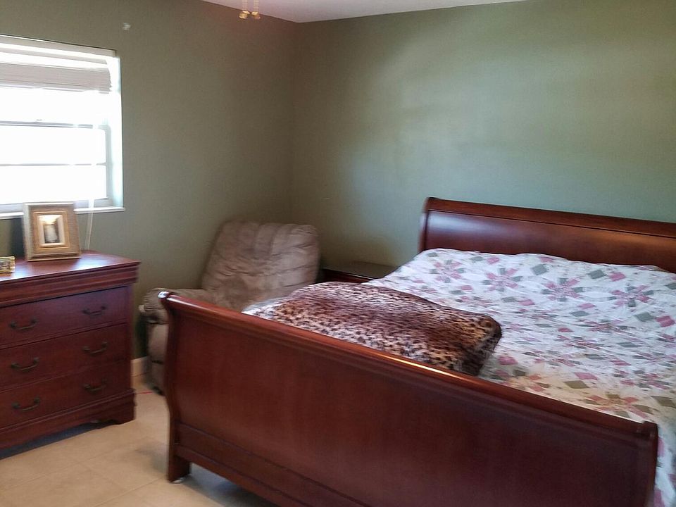 1st image of 1763 NE 25th Ter