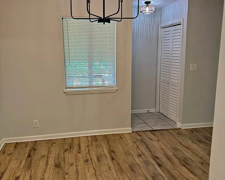 105 Oldham Dr #7 — Photo 5