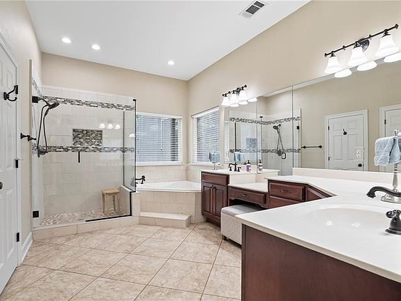 5th image of 141 Grande Maison Blvd