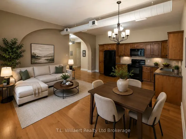 17 Brock St W #202, Tillsonburg, ON N4G 2A3