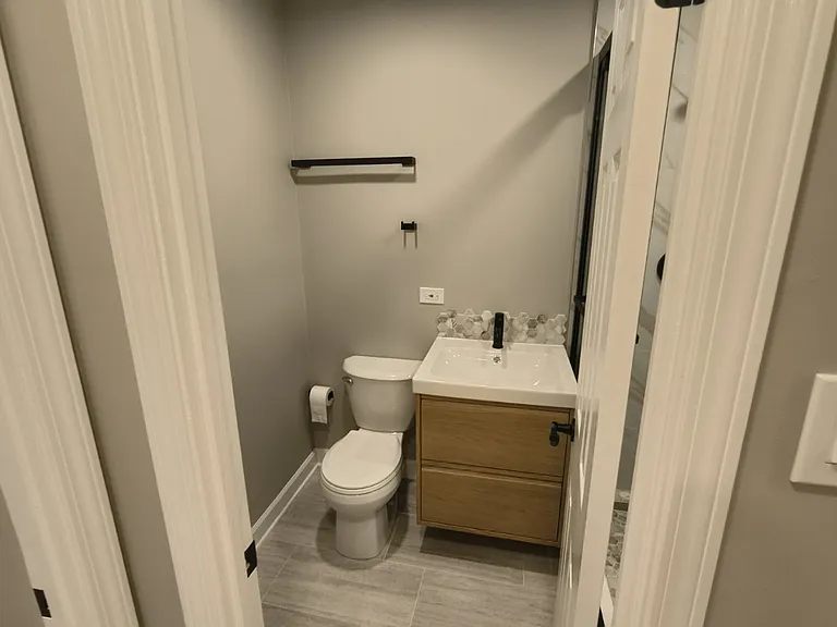 460 Western St — Photo 9