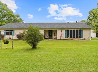 502 Tom Eubanks Rd, Gladewater, TX 75647