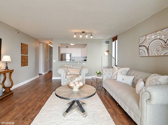 4th image of 3660 N Lake Shore Dr APT 4110