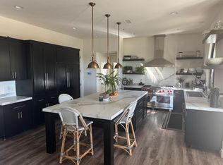 766 Valley Dr, Vista, CA 92084