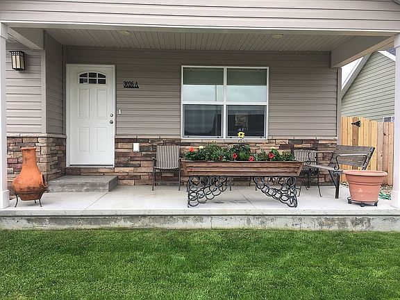 Front porch - Unit A