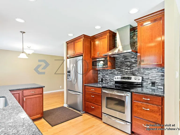 1602 Saint Regis Dr — Photo 11