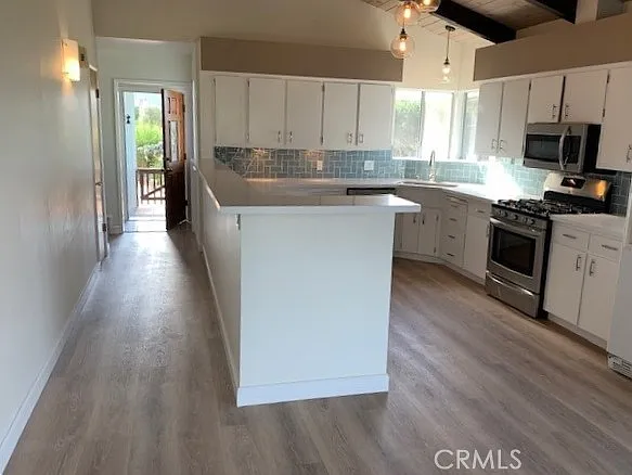3 bed, 2190 sqft, $5,000 — Photo 4