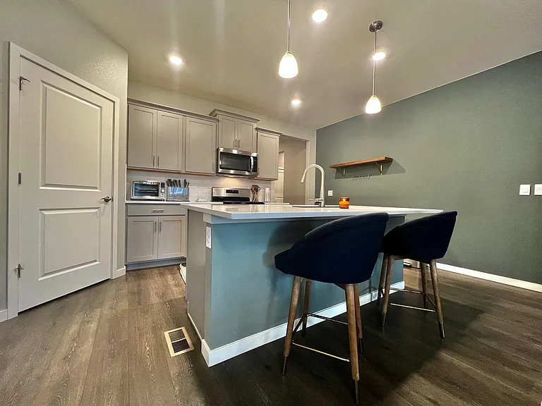 908 Rollins Den Dr — Photo 5