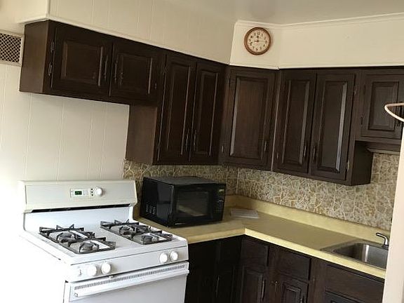 4th image of 3848 Plumstead Ave Floor 2