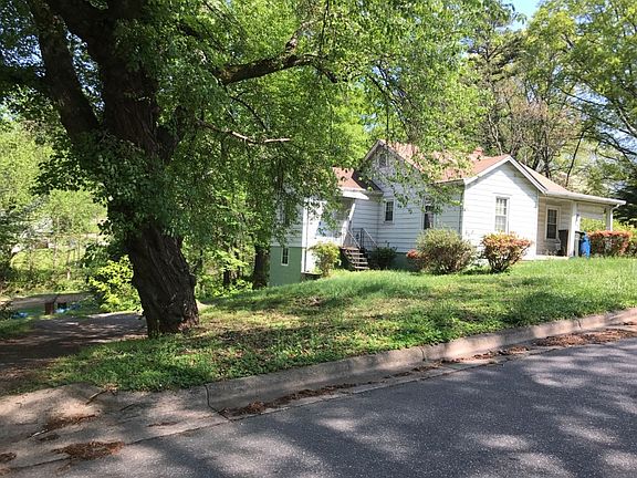 2nd image of 235 10th Ave SE