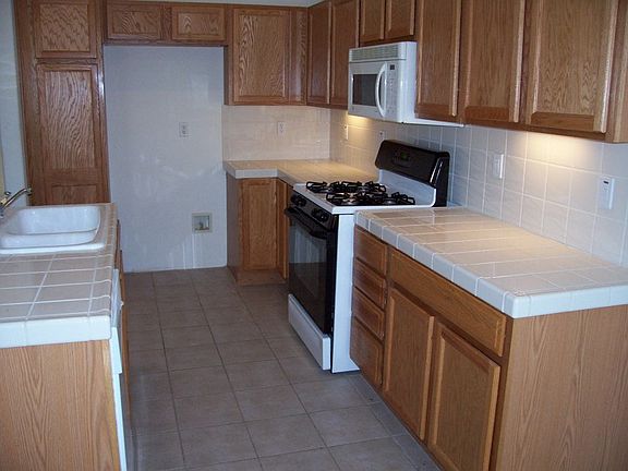4th image of 13240 Calle Amapola