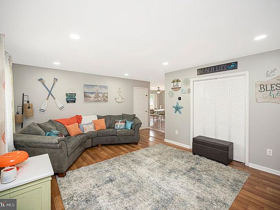 4th image of 3003 McKinney Blvd
