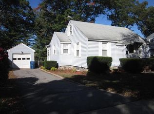 5 Kent St, Lawrence, MA 01843