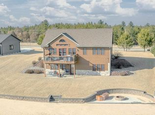 W5611 32nd St, New Lisbon, WI 53950