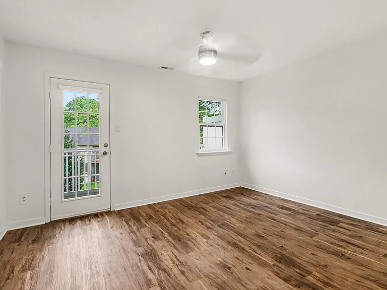 204 Cheswold Ct — Photo 9