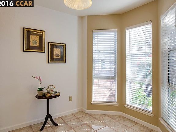 2nd image of 223 Pebblecreek Ct