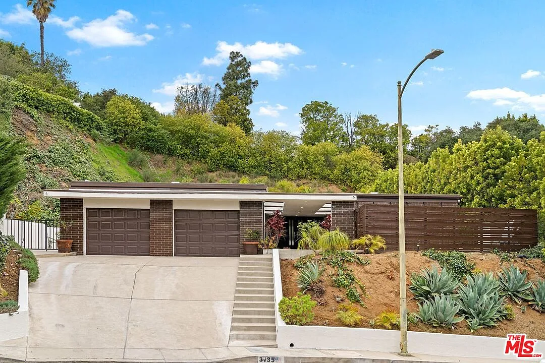 Building Photo - 3135 Chandelle Rd