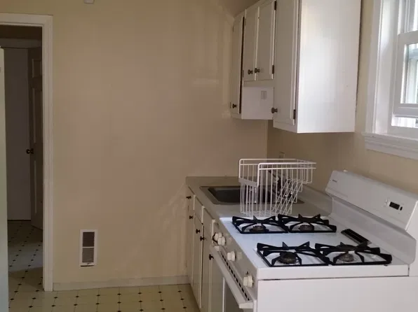 60 Carrington Ave Floor 1, Providence, RI 02906