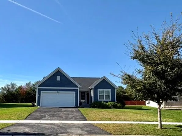 913 Freeman St, Plano, IL 60545