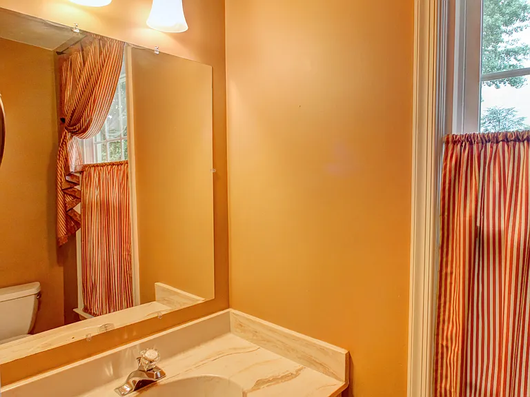 4 Fendall Ave — Photo 10