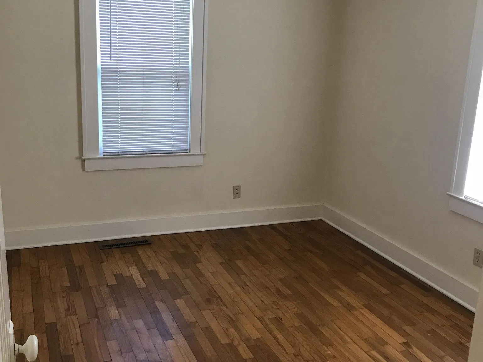 1 bed, 850 sqft, $1,125 — Photo 3