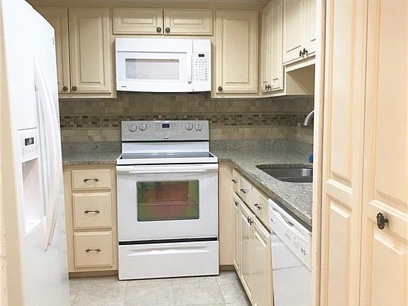 2nd image of 4004 Atlantic Ave APT 1608