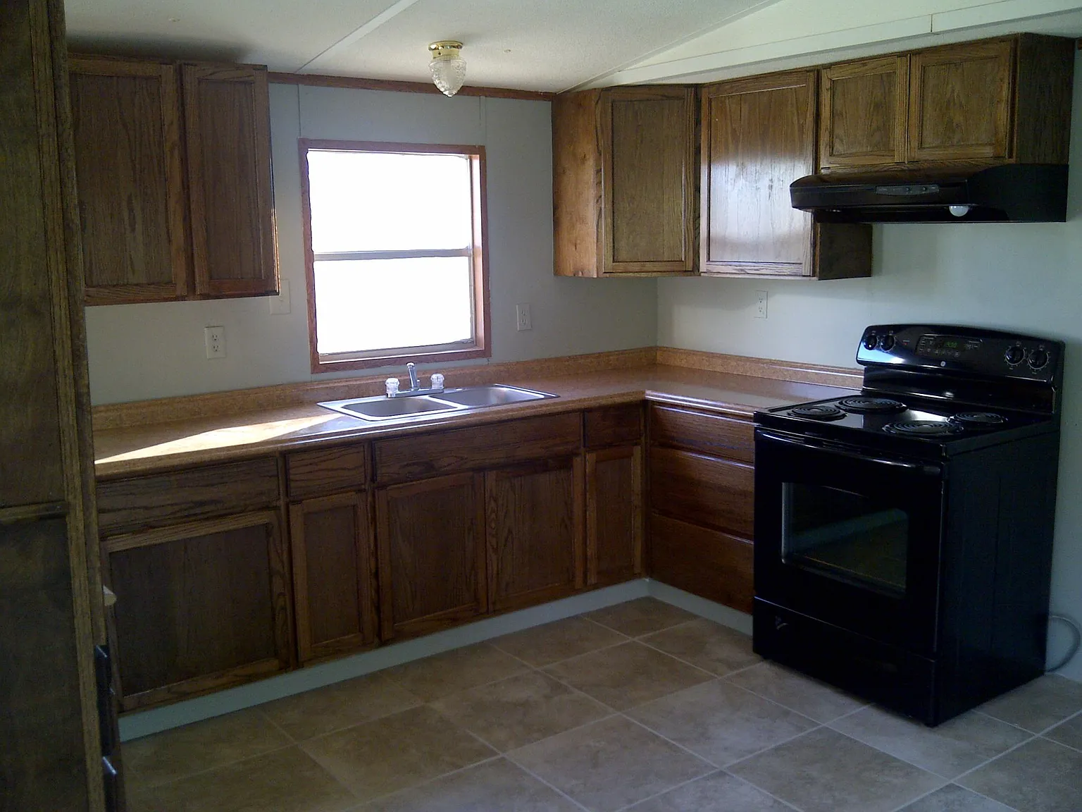 2800 Veterans Blvd — Photo 3