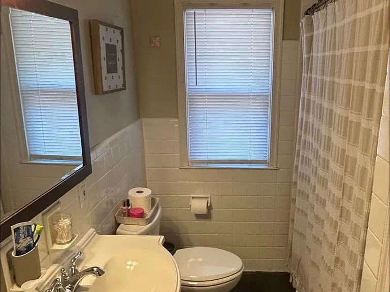 6525 W Wisconsin Ave #UPPER — Photo 6