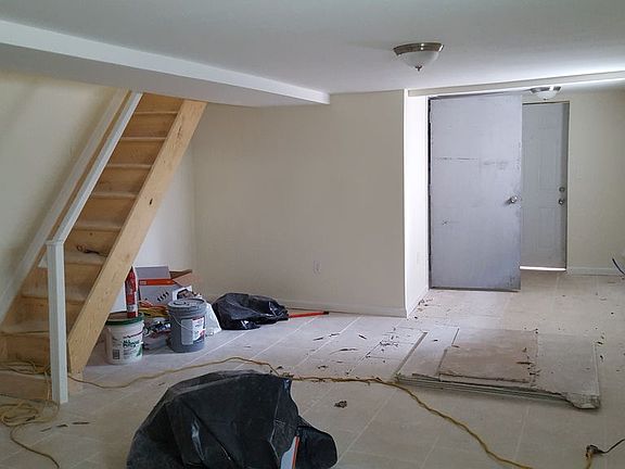 3rd image of 311 Beach 85th St #Ab