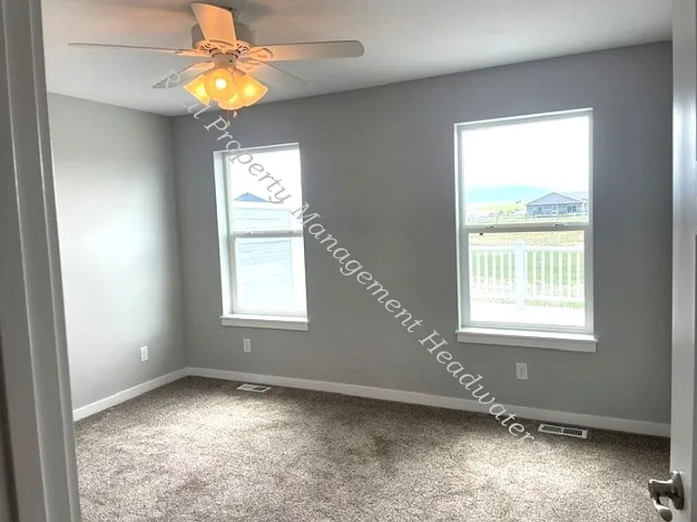 4747 Shore View Rd — Photo 7