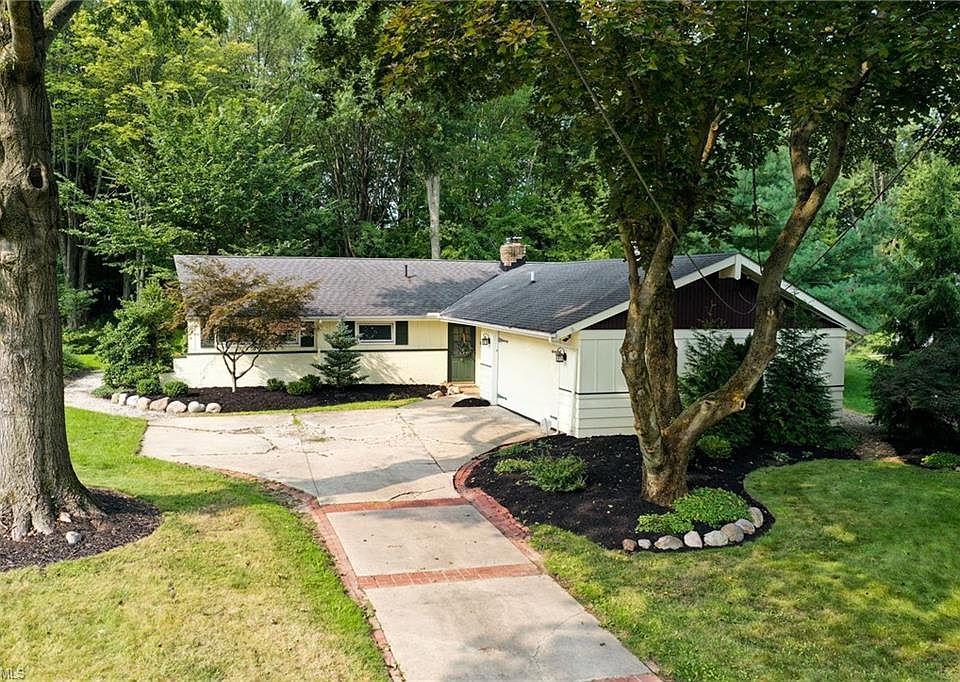 1st image of 1492 Allen Dr