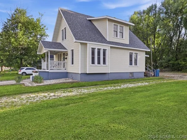 209 N Maple St, Eldon, MO 65026