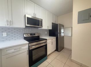 7903 SW 9th St, Pompano Beach, FL 33068