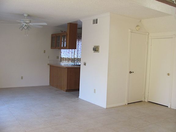 4th image of 14222 Martinique Dr