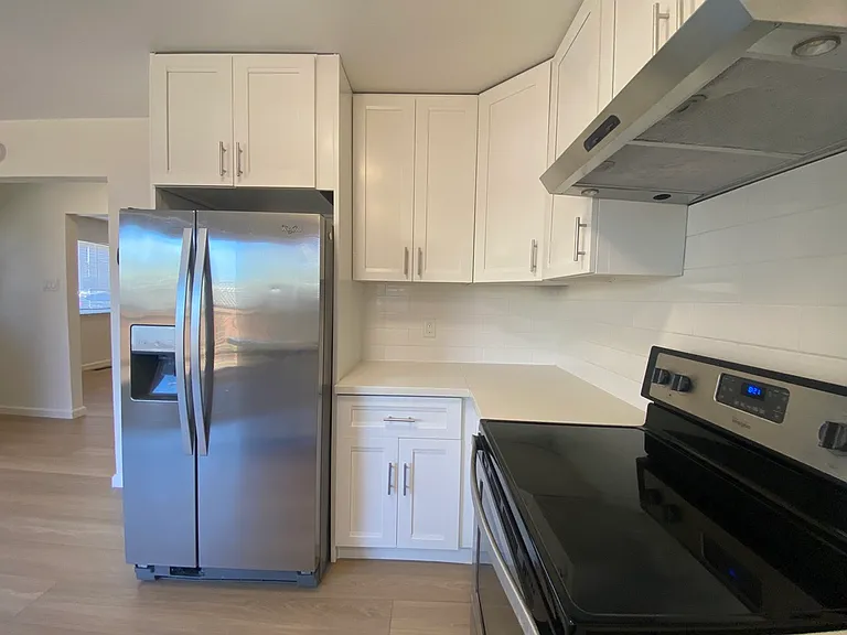 162 Roosevelt Ave #1 — Photo 11