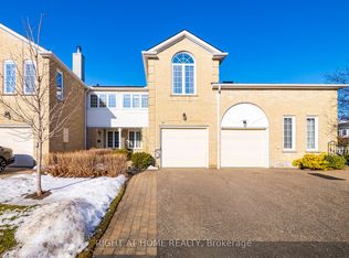 25 Heathcliffe Sq, Brampton, ON L6S5R6