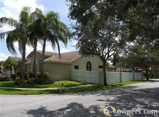 1596 NW 183rd Ave, Pembroke Pines, FL 33029