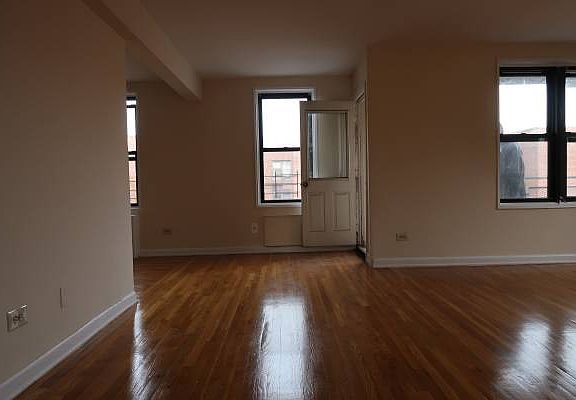 5th image of 14420 41st Ave APT 623