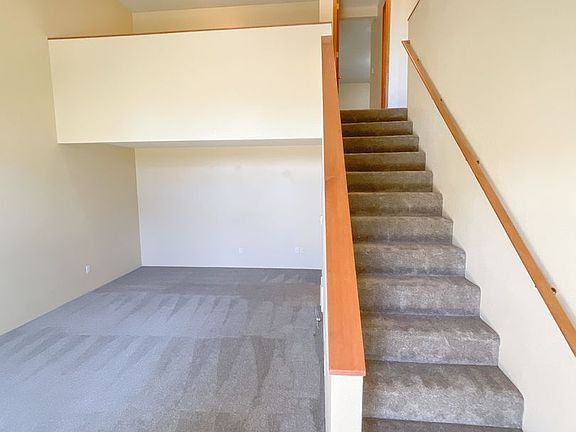 2nd image of 5710-5712 Glenridge Way #5714