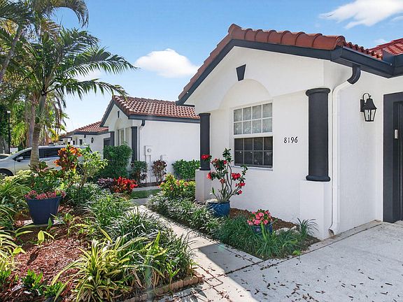 3rd image of 8196 Vía Di Veneto