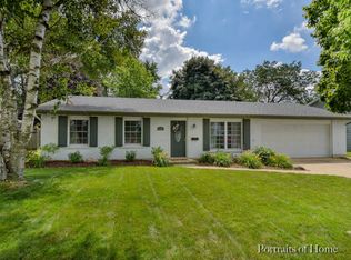 621 Independence Dr, Aurora, IL 60506